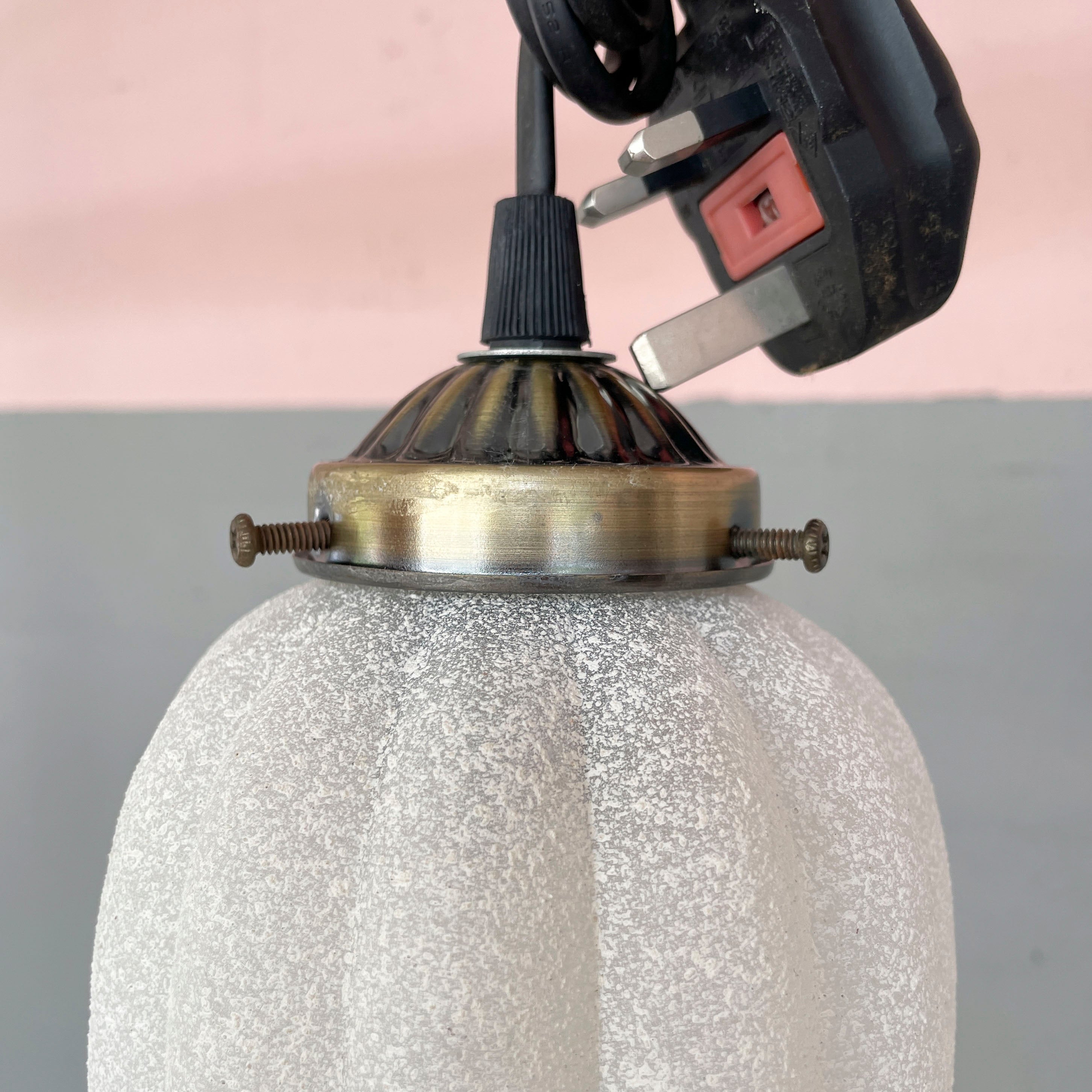 Textured Ruffled Tulip Pendant Light