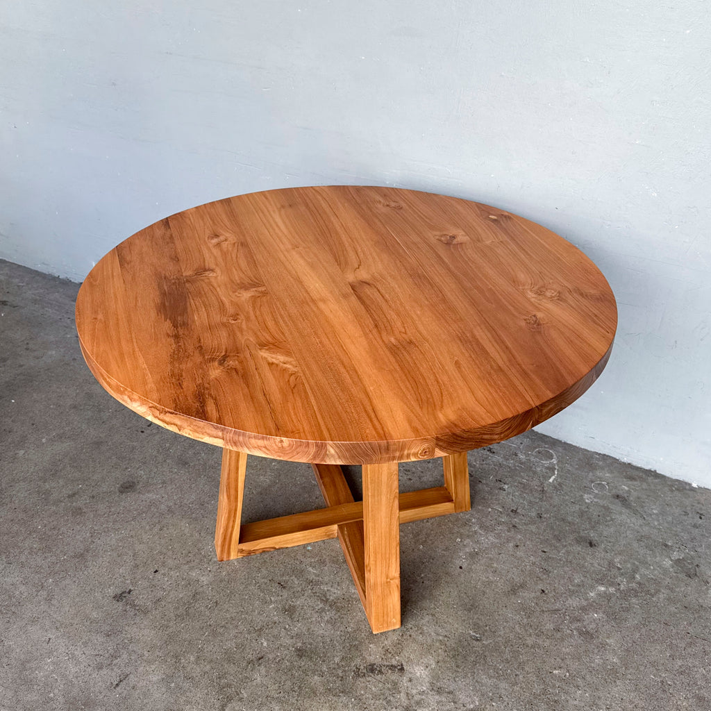 Round Cross-Base Teak Dining Table