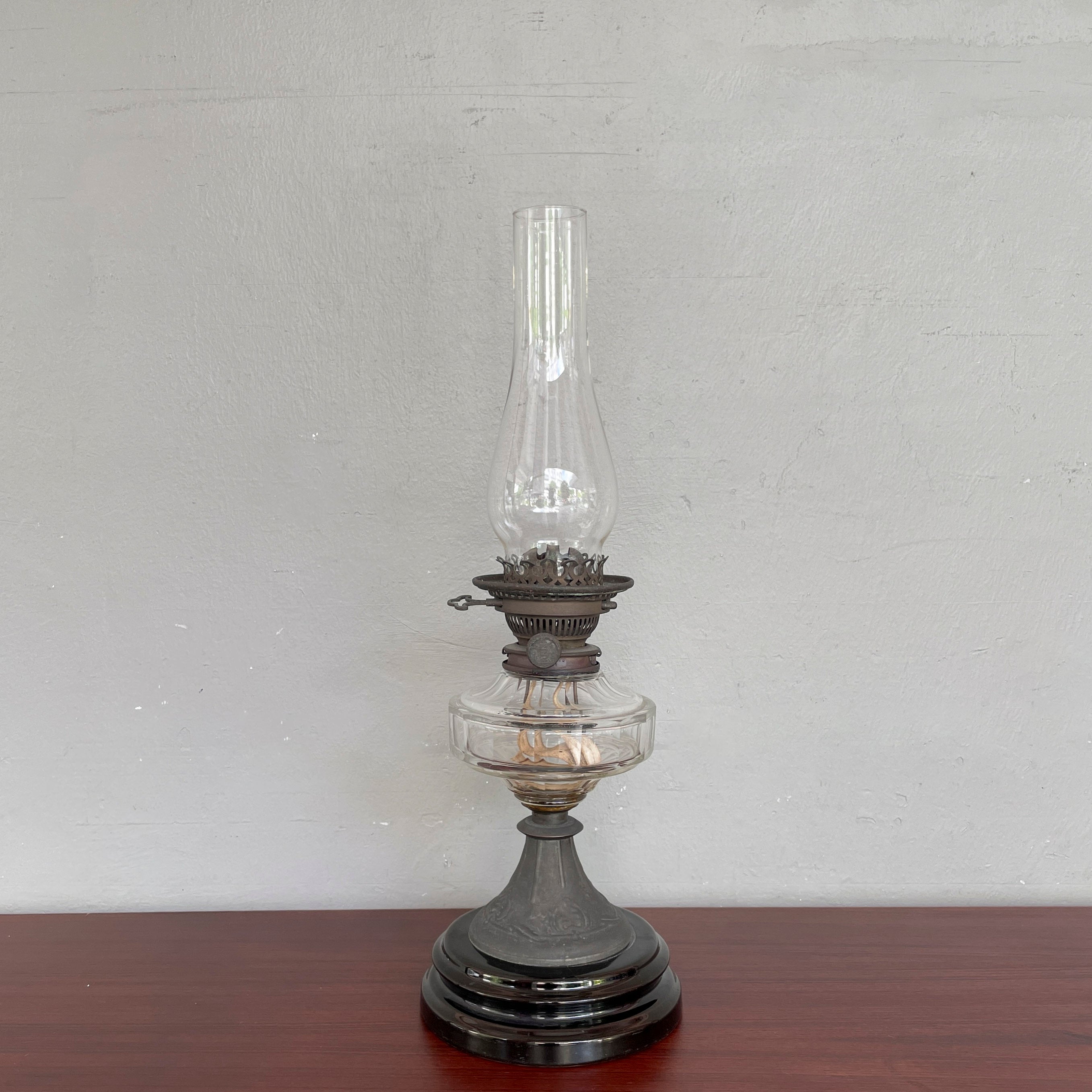 Vintage Hinks & Sons Oil Lamp