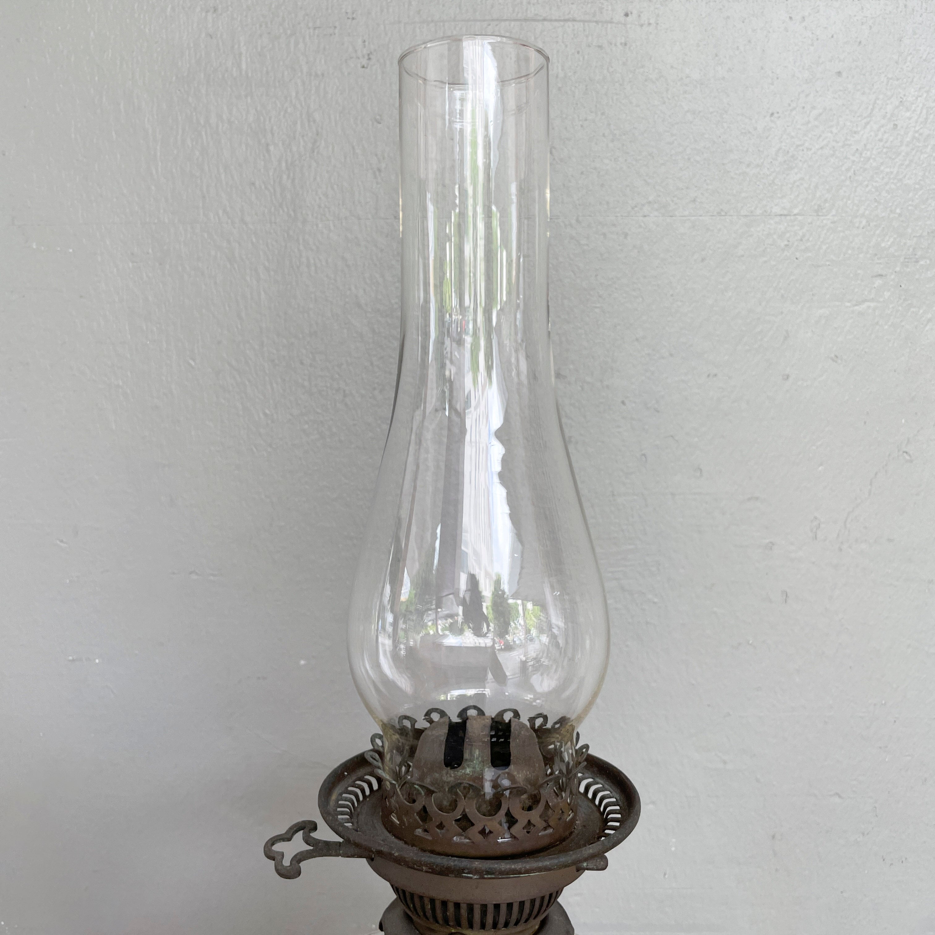 Vintage Hinks & Sons Oil Lamp