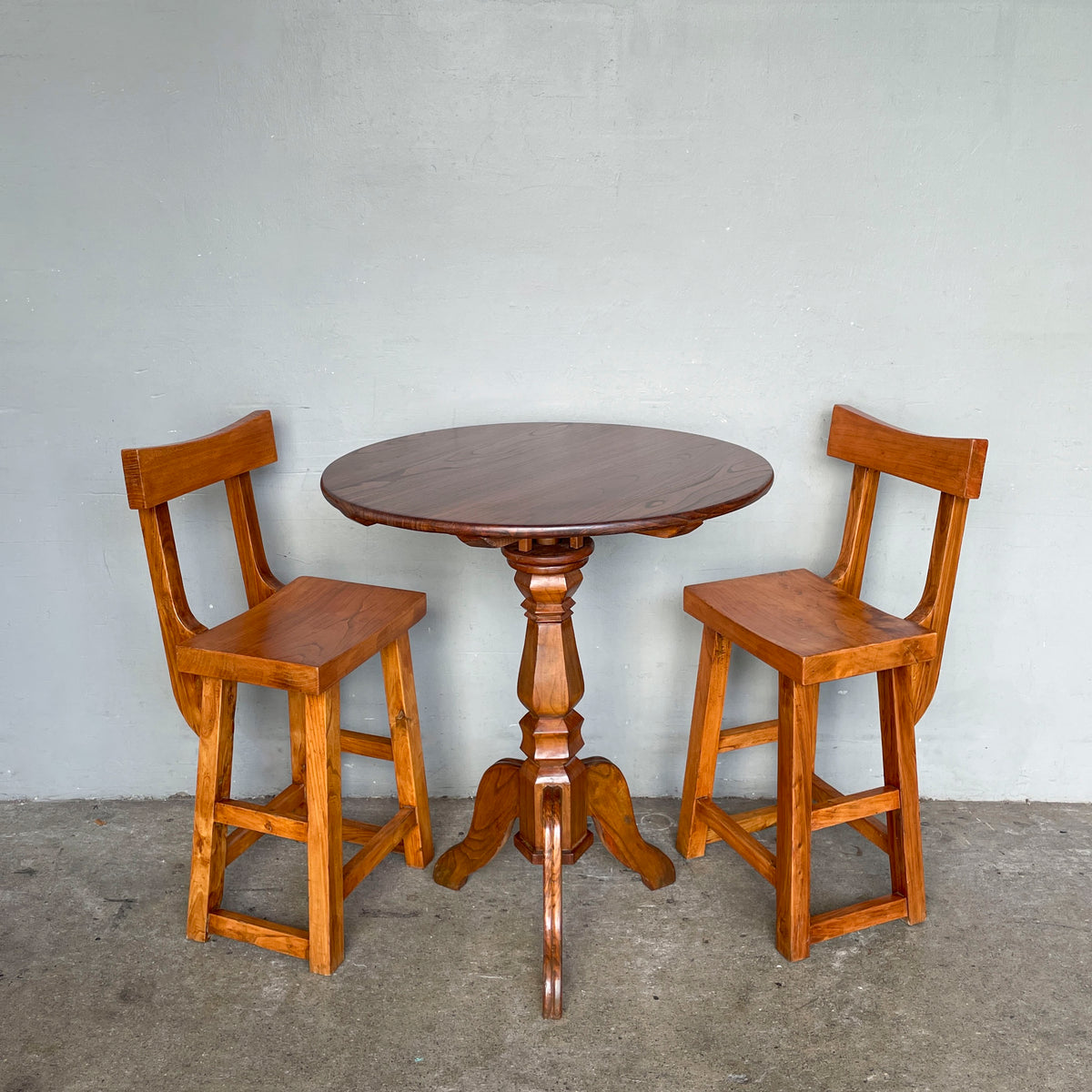 Refurbished Pedestal Table & Chair Set