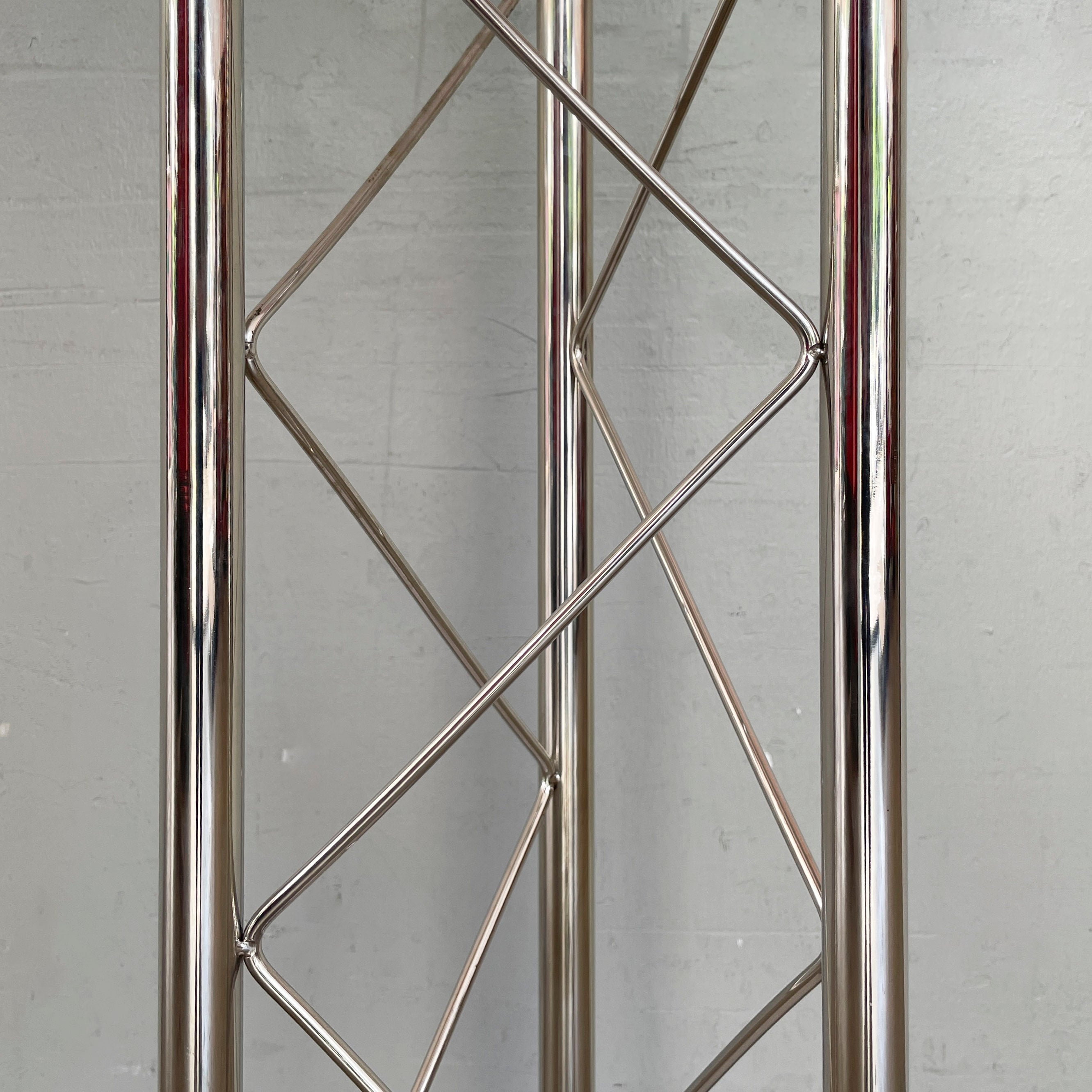 Round Glass Cocktail Table