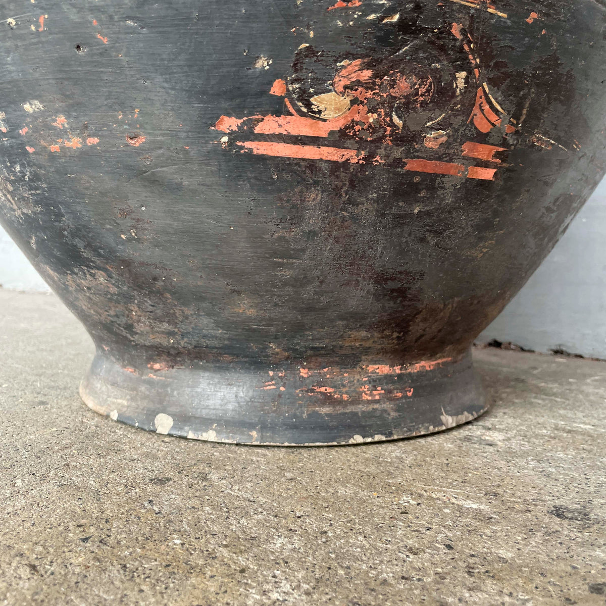 Large Rustic Rounded Black Pot