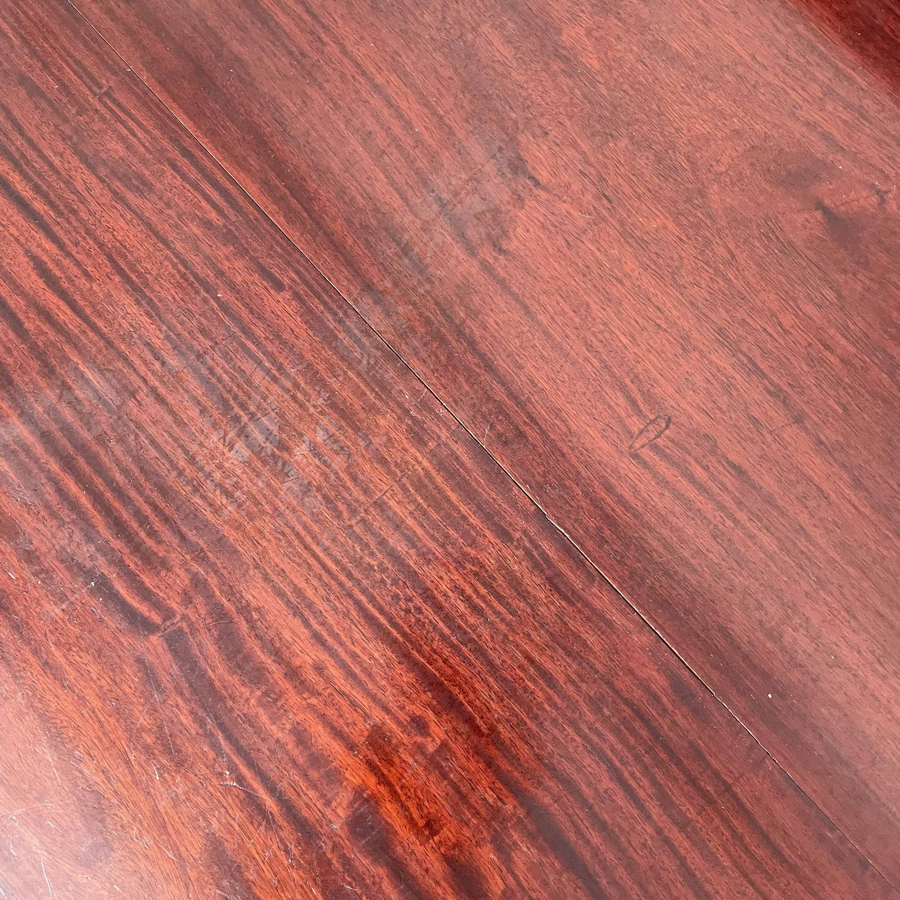 Rosewood Raised-Edge Daybed