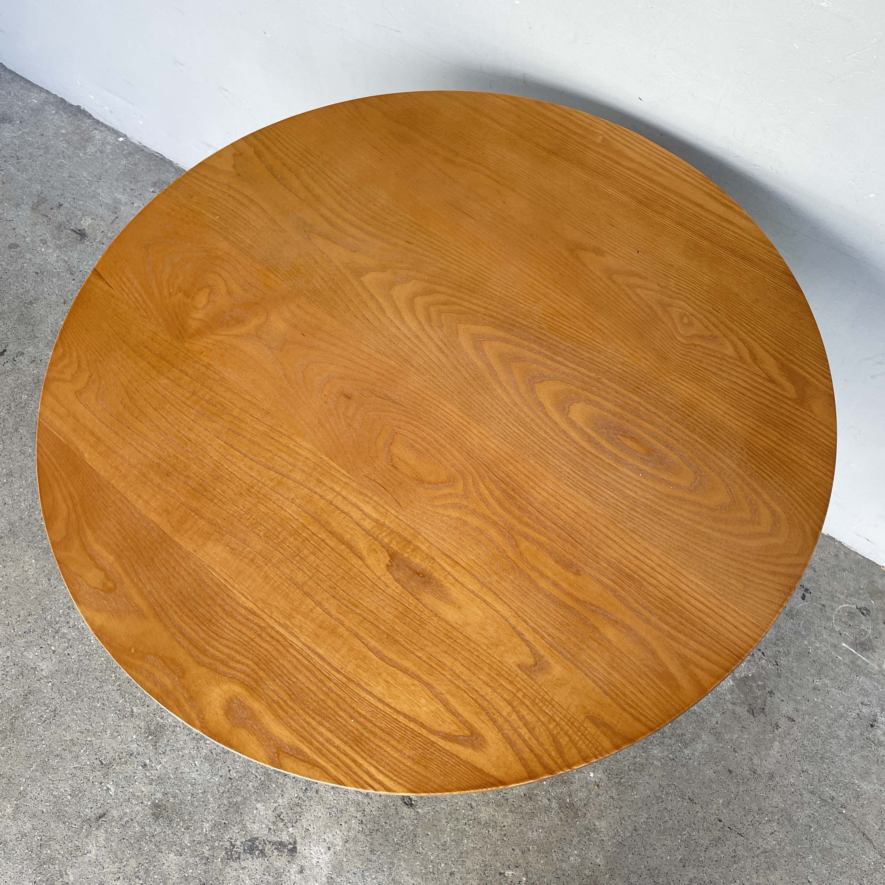 Round Wooden Tulip Table
