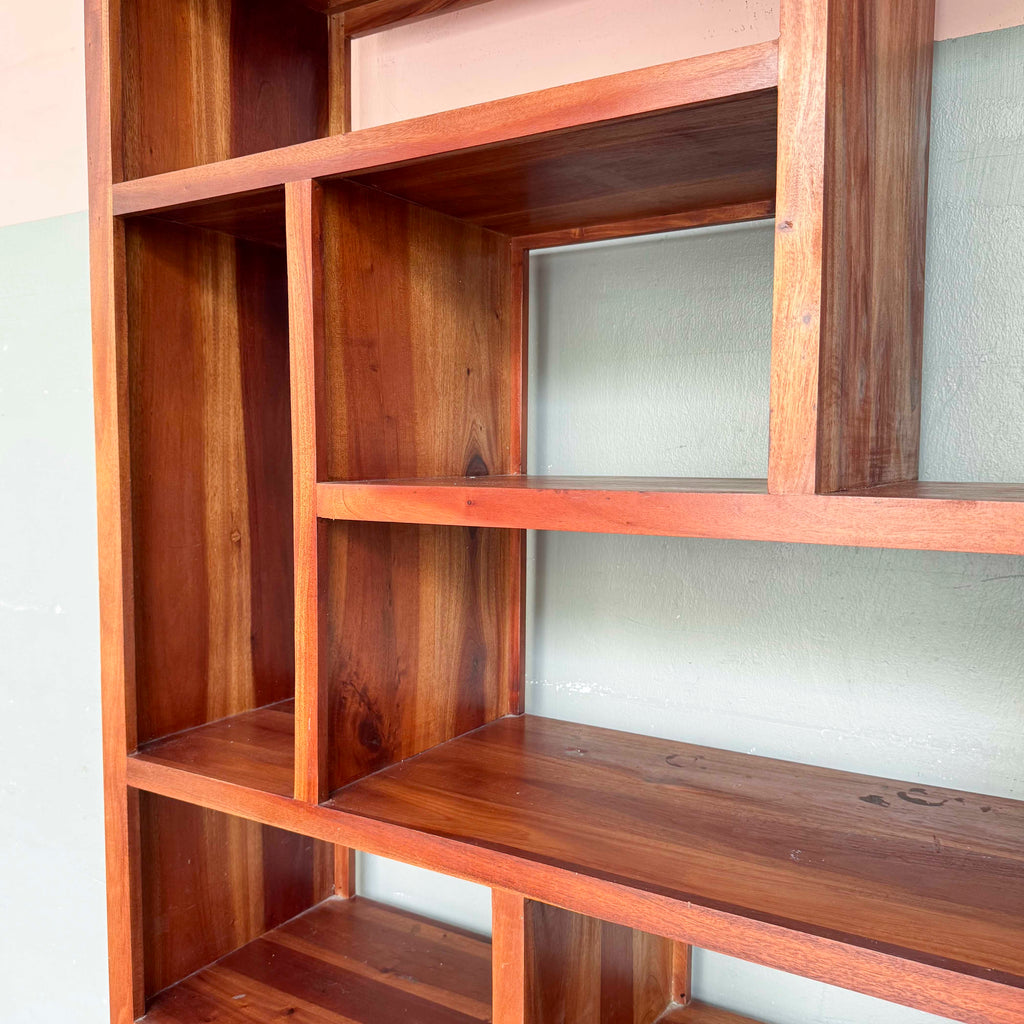 Dual-Access Open Shelf