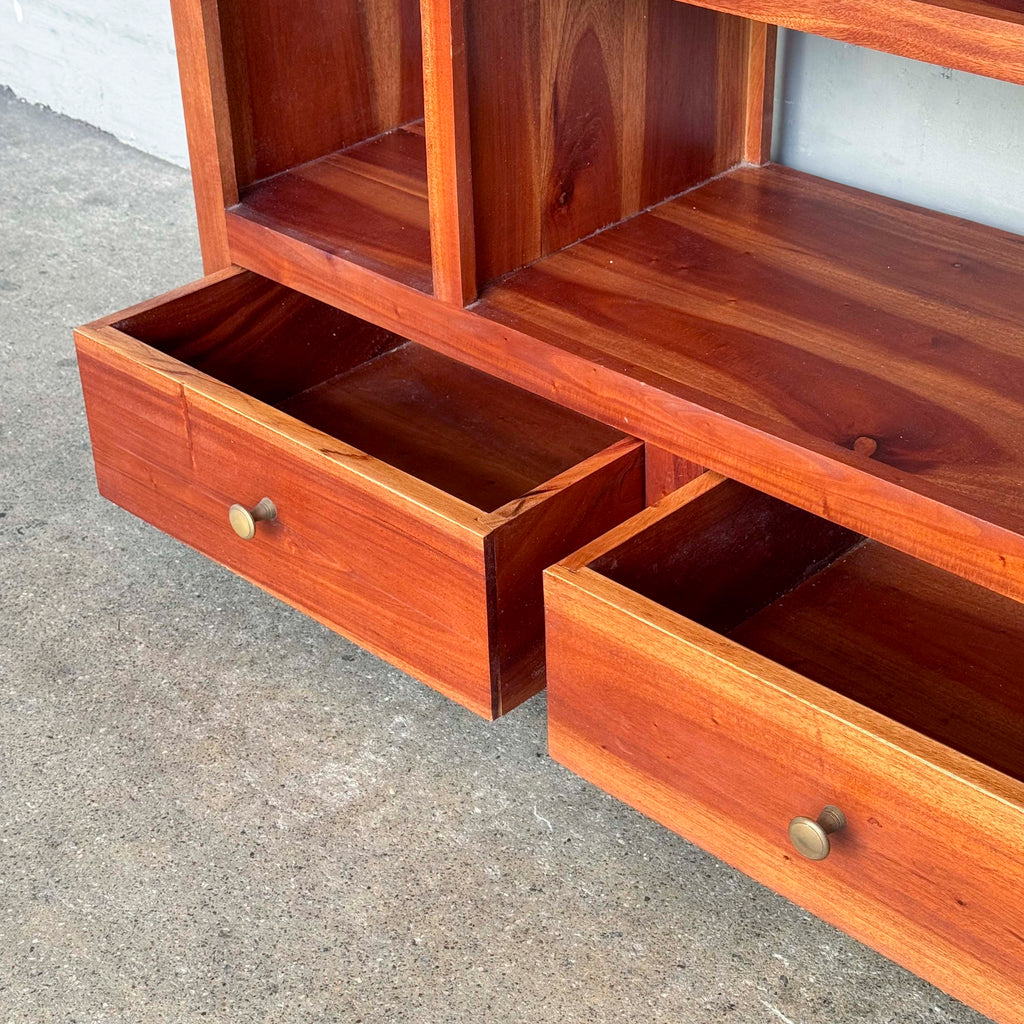 Dual-Access Open Shelf