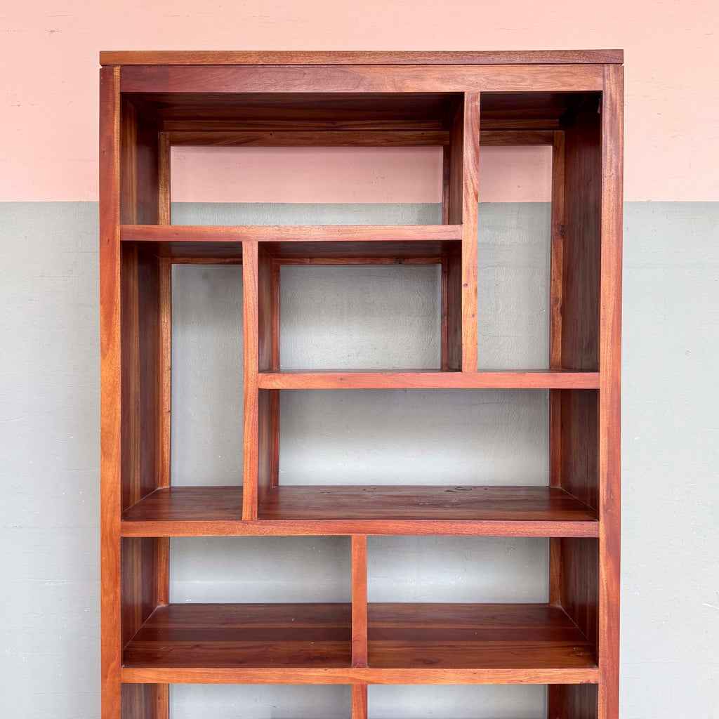 Dual-Access Open Shelf