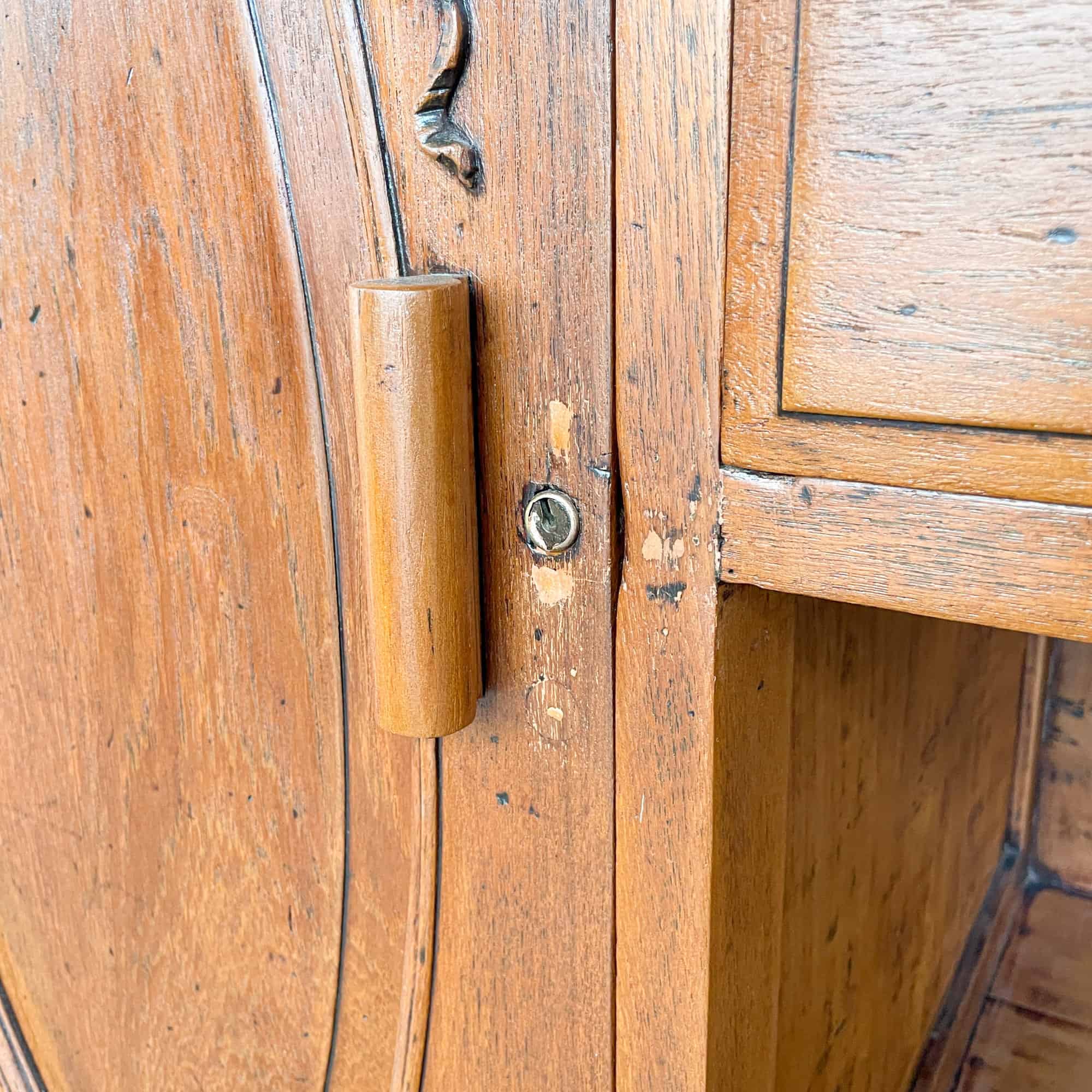 Colonial Buffet Sideboard (Newly Refurbished)