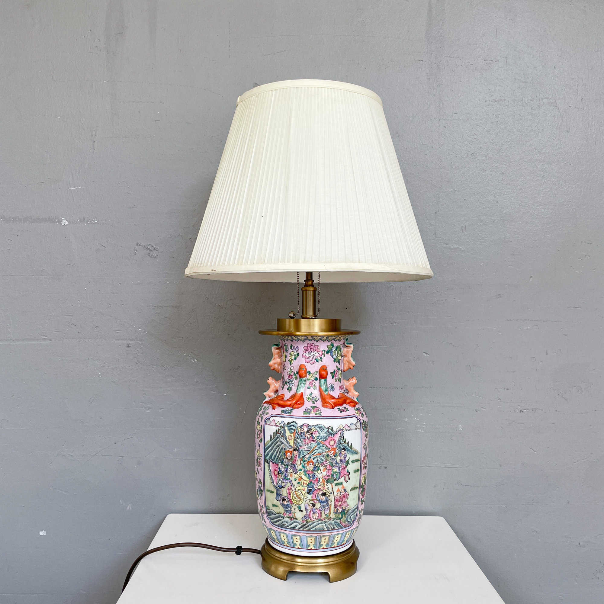 Famille Rose Oriental Table Lamp
